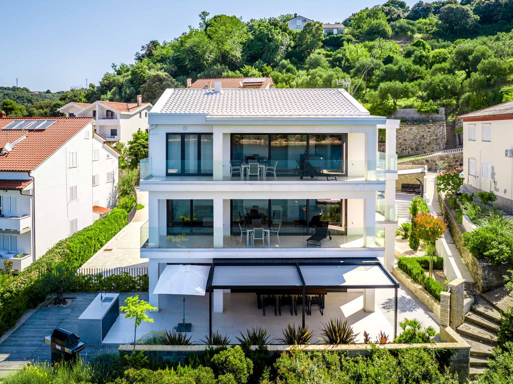 Villa Veronica — Die Terrassen zur Meerseite